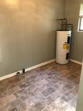 1351 Stephen Foster Dr in Lexington, KY - Building Photo - Building Photo