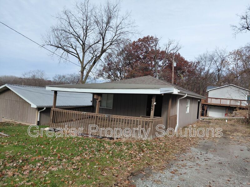 7345 W 128th Pl in Cedar Lake, IN - Building Photo