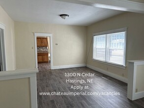 1300 N Cedar Ave in Hastings, NE - Building Photo - Building Photo