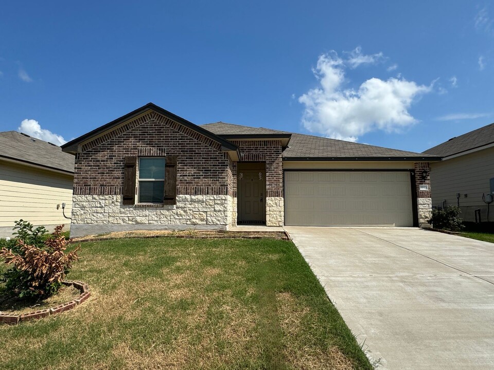 5913 Harriet Tubman Ave in Killeen, TX - Building Photo