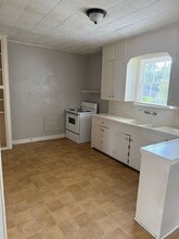 2370 Ave C in Beaumont, TX - Building Photo - Building Photo