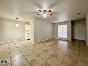 944 Patricia Dr in San Antonio, TX - Building Photo - Building Photo