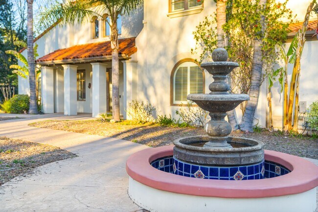 12986 MacDonald Dr in Ojai, CA - Building Photo - Building Photo