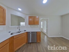 1911 Kingstree Dr in Monroe, NC - Building Photo - Building Photo