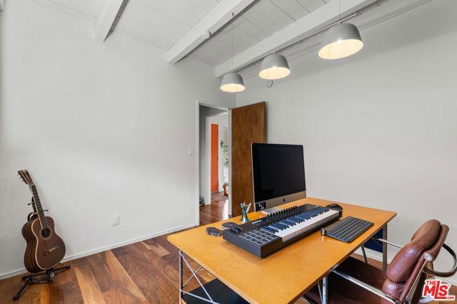 property at 3926 W Point Dr