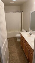 13085 Napa Ct in Hesperia, CA - Building Photo - Building Photo
