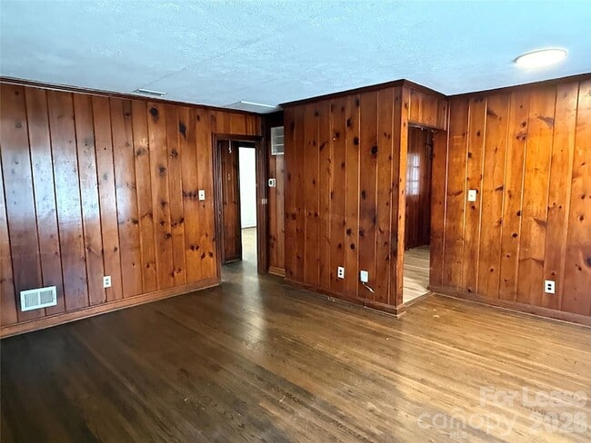 3104 Creighton Dr in Charlotte, NC - Building Photo - Building Photo