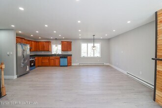 1543 Coolbaugh Rd in Gouldsboro, PA - Building Photo - Building Photo