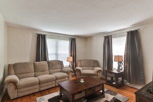 6927 Chippewa St, Unit 1 East in St. Louis, MO - Building Photo