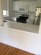 237 Great Neck Rd-Unit -3D in Great Neck, NY - Foto de edificio - Building Photo