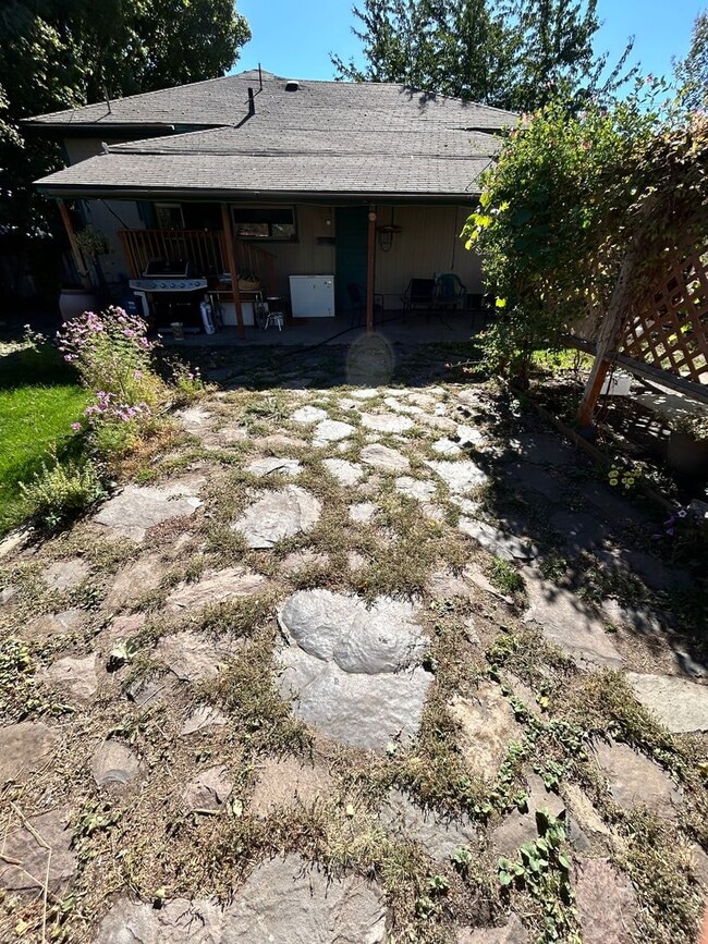 property at 1407 X Ave