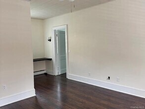 295 Columbus Ave in Harrison, NY - Building Photo - Building Photo