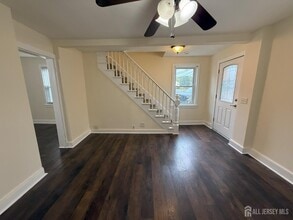 861 Georges Rd in Monmouth Junction, NJ - Building Photo - Building Photo