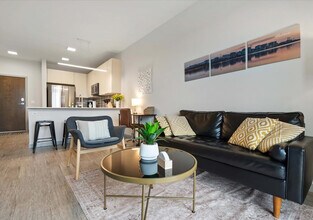 5022 American Pkwy in Madison, WI - Foto de edificio - Building Photo