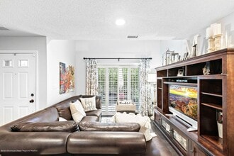 49 Richmond Ct in Tinton Falls, NJ - Building Photo - Building Photo