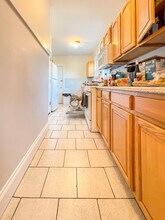 209 Chestnut Hill Ave, Unit 1 in Boston, MA - Foto de edificio - Building Photo