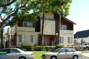 717 Milford St Apartamentos