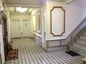 324 Liberty Ave, Unit Hutton St in Jersey City, NJ - Building Photo - Building Photo
