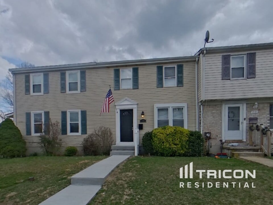 9143 Throgmorton Rd in Baltimore, MD - Foto de edificio
