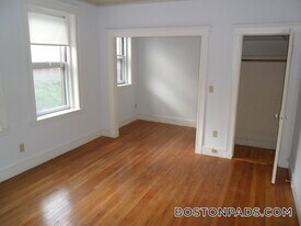 143 Park Dr, Unit 22 in Boston, MA - Building Photo