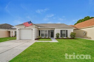 4413 Shadberry Dr in Tampa, FL - Building Photo