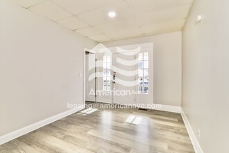 2309 Date St in Louisville, KY - Foto de edificio - Building Photo