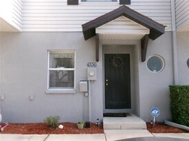 4336 Har Paul Cir in Tampa, FL - Building Photo