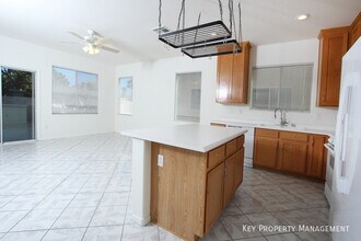 5830 Willow Trace Ave in Las Vegas, NV - Building Photo - Building Photo