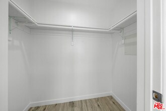 1229 S Kingsley Dr in Los Angeles, CA - Building Photo - Building Photo