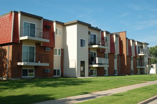 540 12th St NE, Unit 1