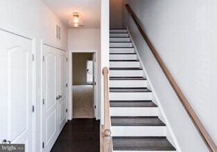 608 Parkside Pl NE in Washington, DC - Building Photo - Building Photo