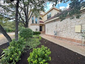 6401 Wallace Cove in Austin, TX - Building Photo - Building Photo