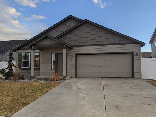 property at 6118 W Quail Rdg