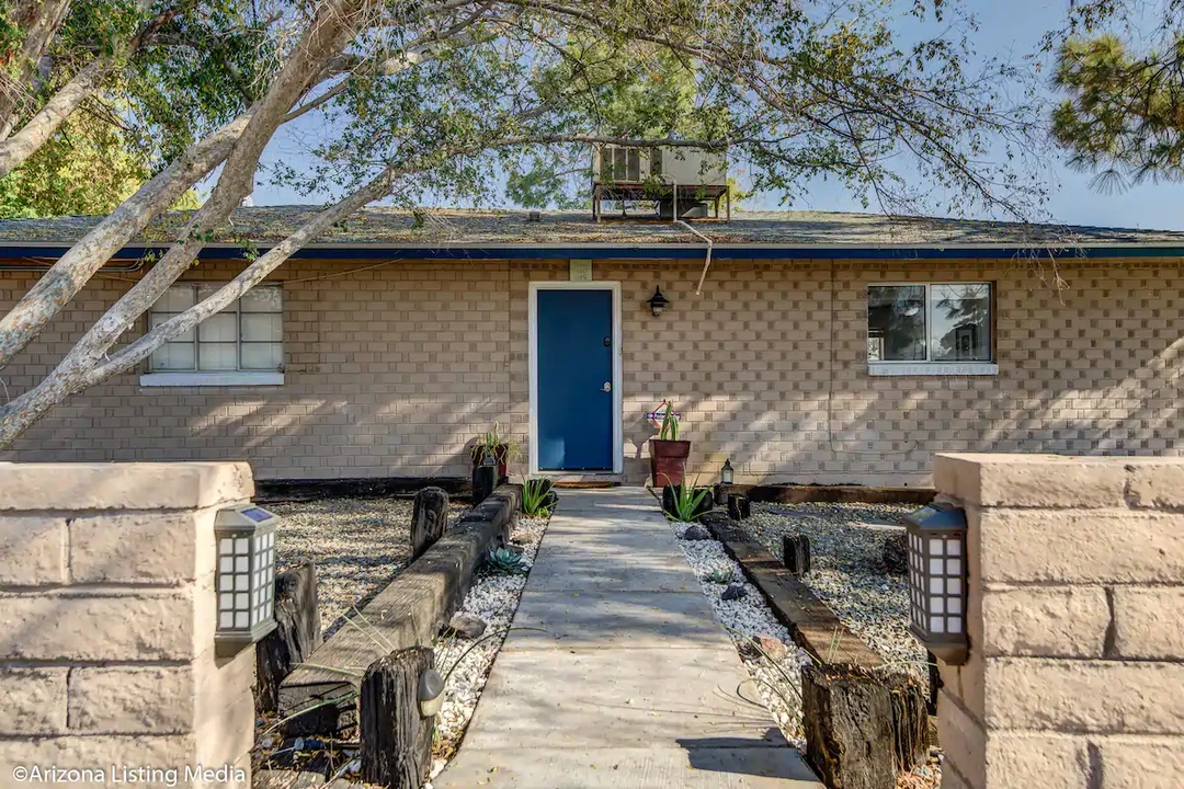 1906 W Cambridge Ave, Unit Guest House in Phoenix, AZ - Building Photo