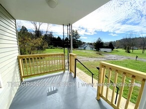 8623 Plantation Rd in Roanoke, VA - Building Photo - Building Photo