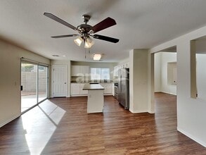 575 Beresford Ave in Las Vegas, NV - Building Photo - Building Photo