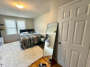 175 Rindge Ave, Unit 1R in Cambridge, MA - Building Photo - Building Photo