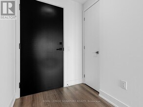 36 Olive Ave in Toronto, ON - Building Photo - Building Photo