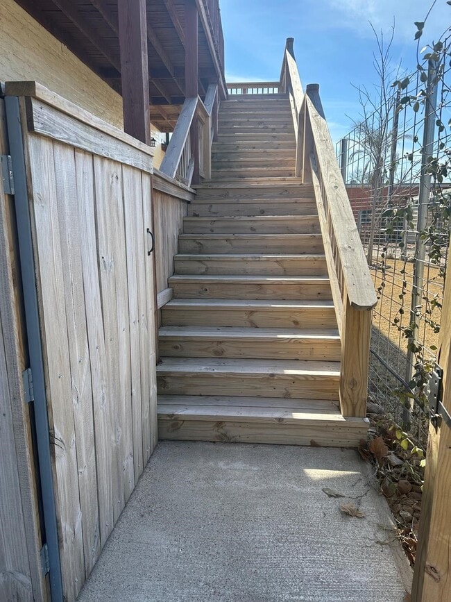 519 Spring St in Columbus, TX - Building Photo - Building Photo