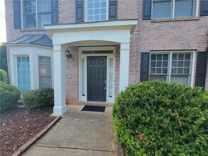 392 Hickory Haven Terrace in Suwanee, GA - Building Photo - Building Photo