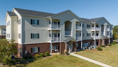The Summit on 401 in Fayetteville, NC - Foto de edificio - Building Photo