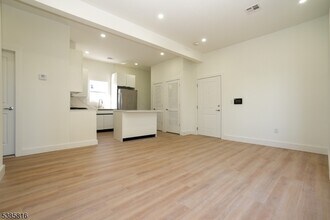 776 Bergen St in Newark, NJ - Building Photo - Building Photo