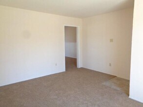 4002 Cloverbrook Dr in Houston, TX - Building Photo - Building Photo