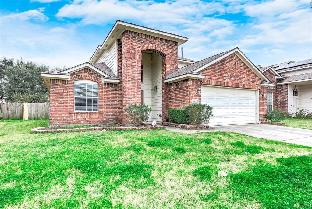 16627 Spring Glade Dr in Cypress, TX - Building Photo