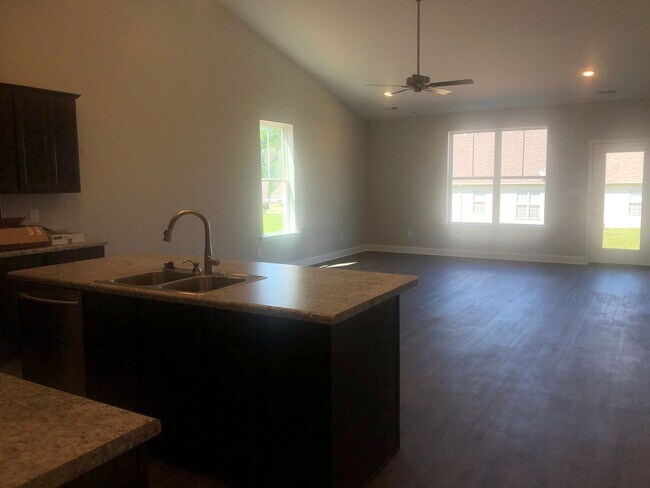 7562 Long Shot Ln in Knoxville, TN - Building Photo - Building Photo