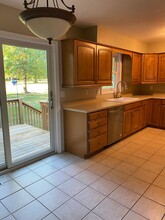 7241 E Sunrise Ct in Columbia, MO - Building Photo - Building Photo