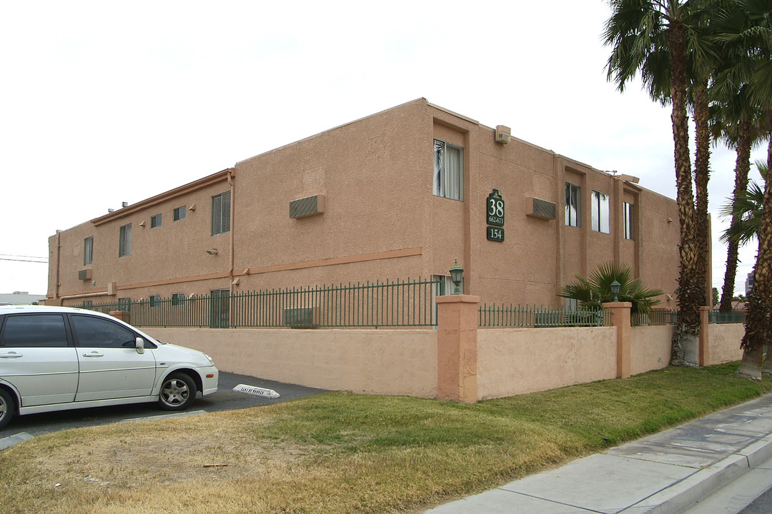 Flamingo Estate in Las Vegas, NV - Building Photo