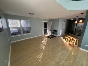 157 Concord Ln in Carol Stream, IL - Building Photo - Building Photo