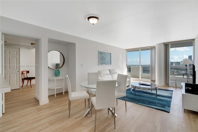 property at 1717 N Bayshore Dr