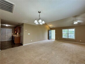 227 Fairfield Cir in Raeford, NC - Building Photo - Building Photo